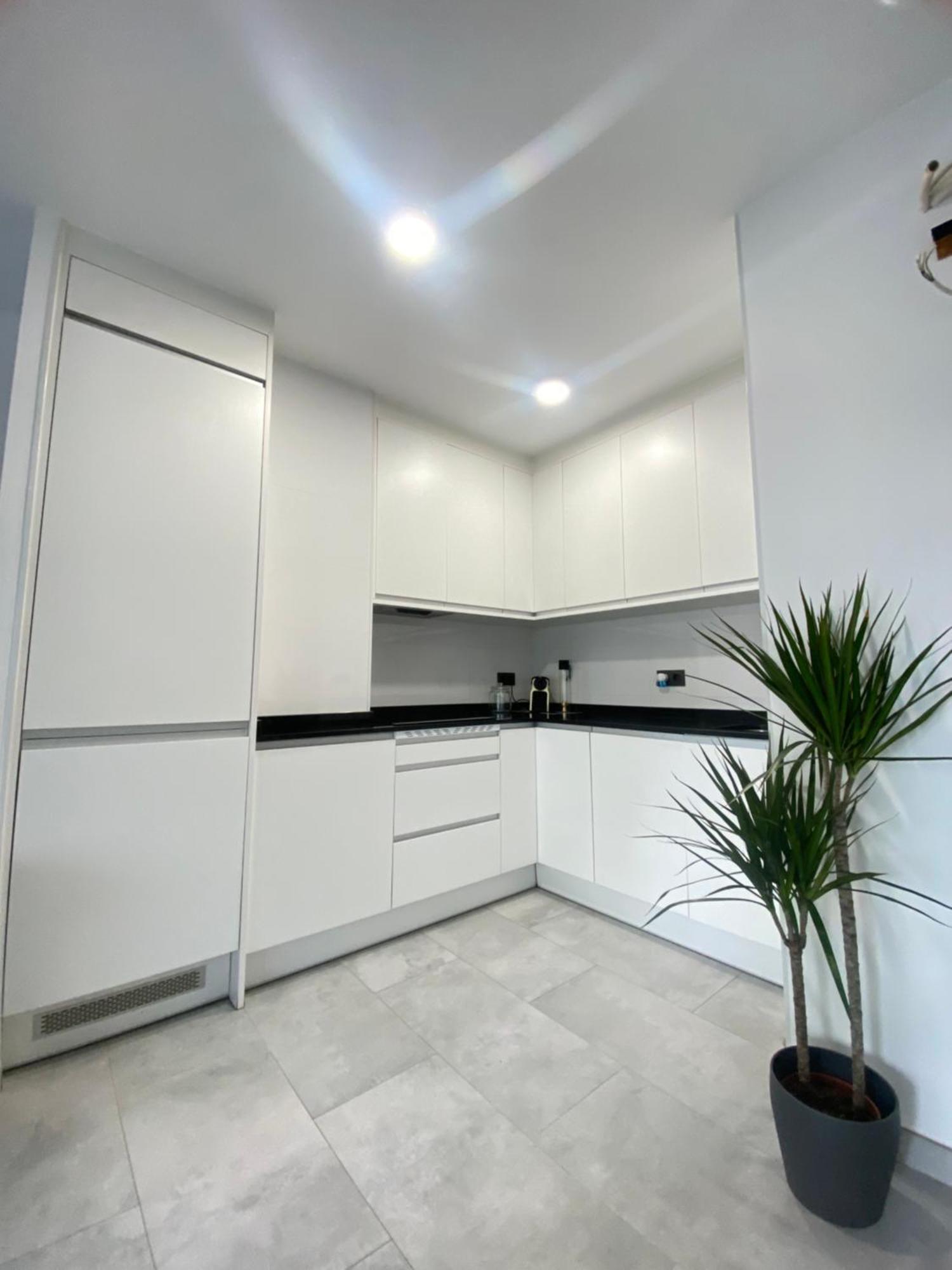 Appartamento Centrico, Luminoso Y Equipado Madrid Esterno foto